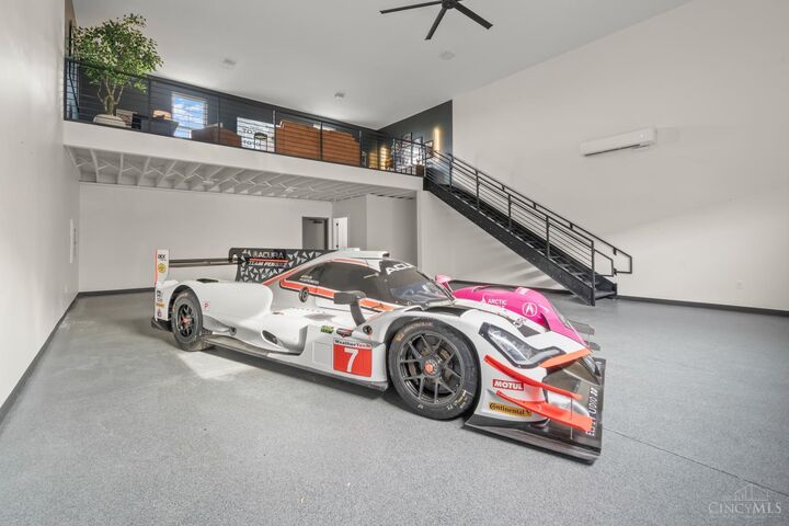 Property Photo: 4477 Thirty Fourth Avenue OH 45209