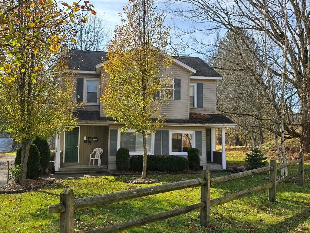 Property Photo:  142-144 Meadville Street  PA 16412 