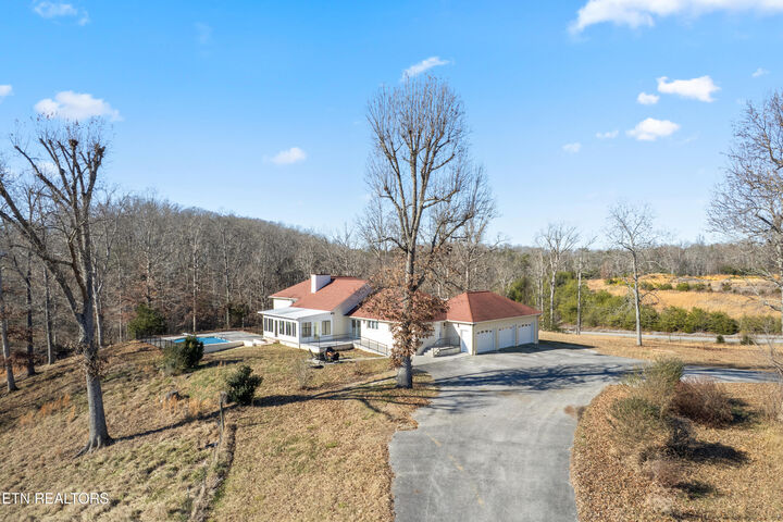 Property Photo: 8002 Jackson Bend Rd TN 37772