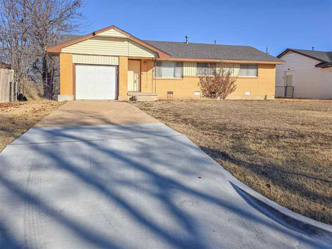 Property Photo:  4523 NW Cheyenne Ave  OK 73505 