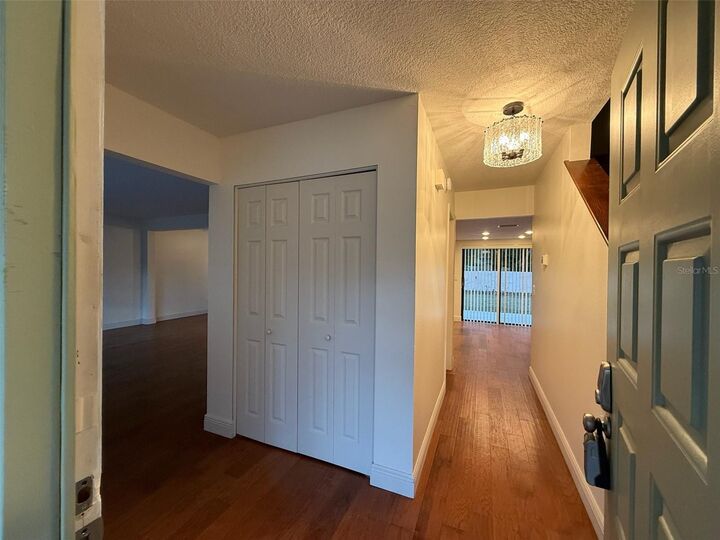 Property Photo:  4416 Summer Oak Drive  FL 33618 