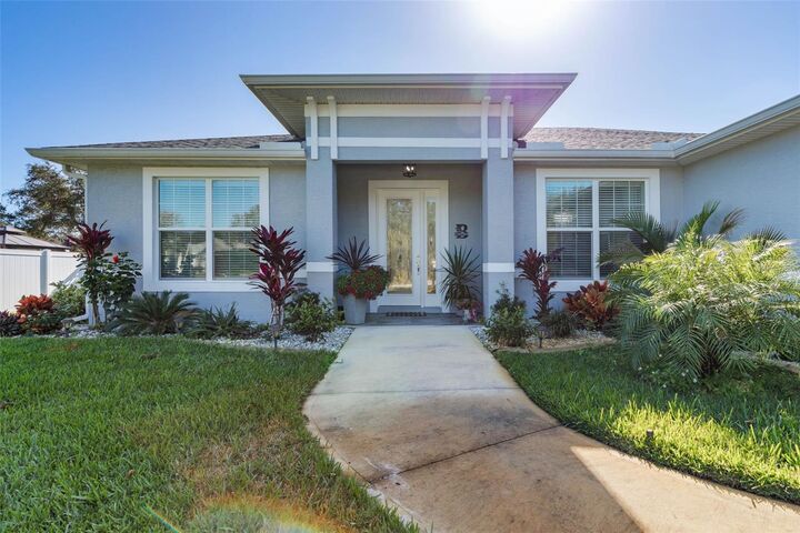 Property Photo:  27 Freemont  FL 32137 