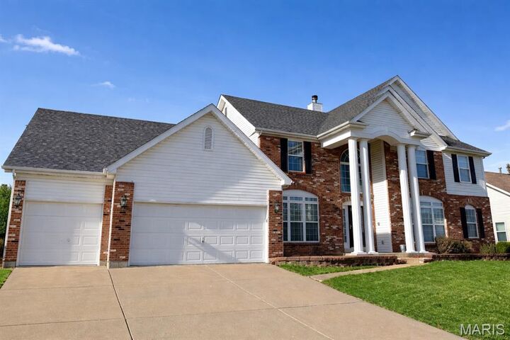 Property Photo: 638 Knollshire Way MO 63368