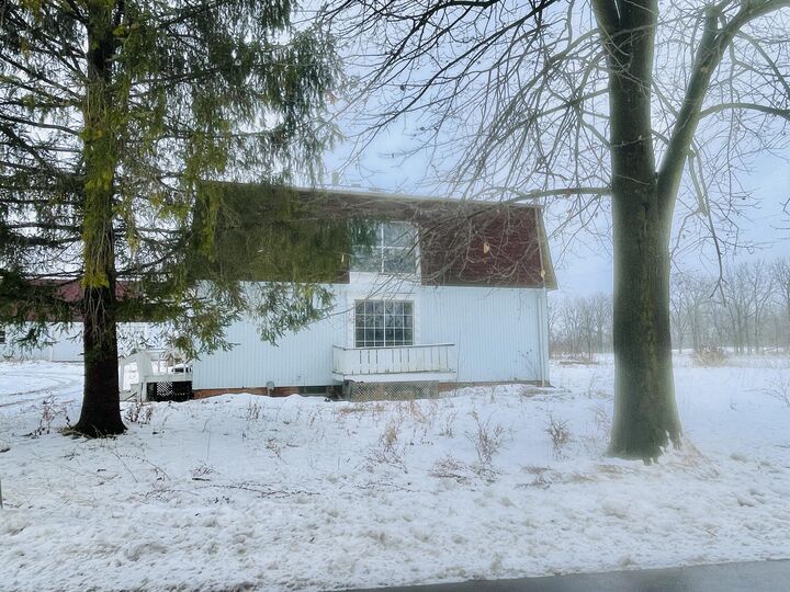 Property Photo: 18600 Manitou Road MI 49220