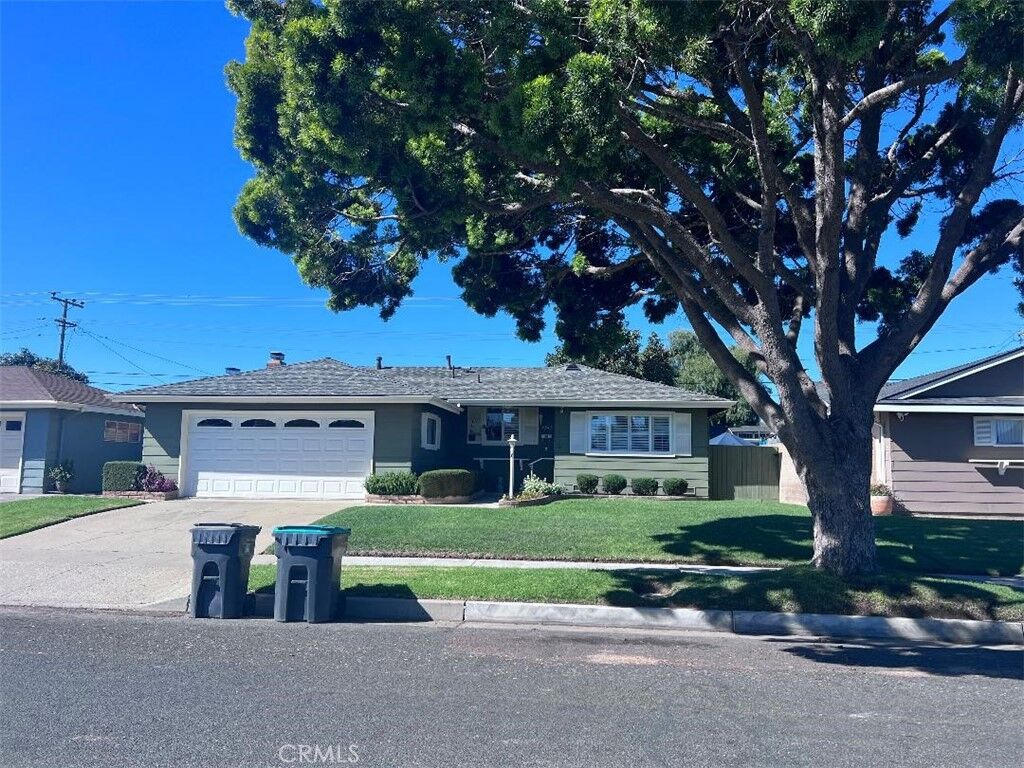 Property Photo:  1541 S Thornburg  CA 93458 