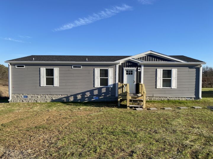 Property Photo:  1710 Gamaliel Rd  TN 37150 