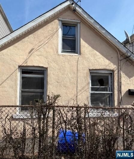 Property Photo:  34 Holland Street  NJ 07103 