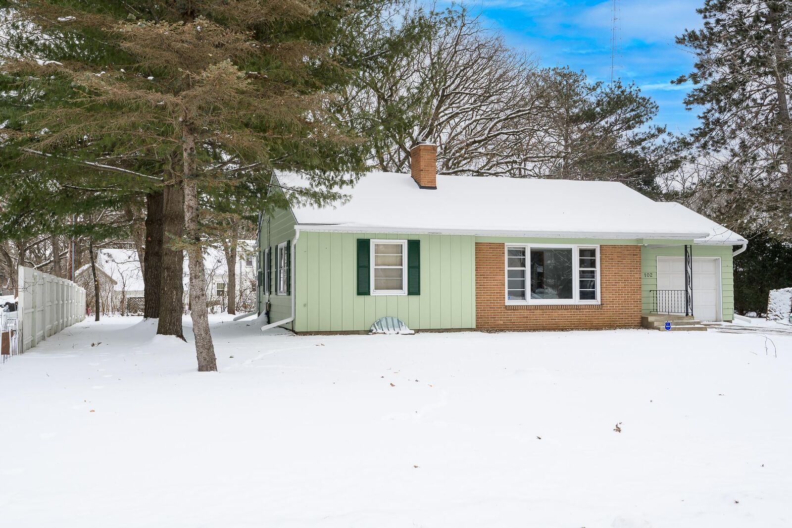 Property Photo: 102 Woodhill Road MN 56301