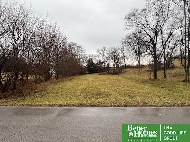 Property Photo:  2021 Beaver Lake Boulevard  NE 68048 