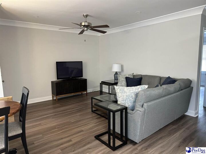 Property Photo:  712-B Cherokee Rd  SC 29501-5728 