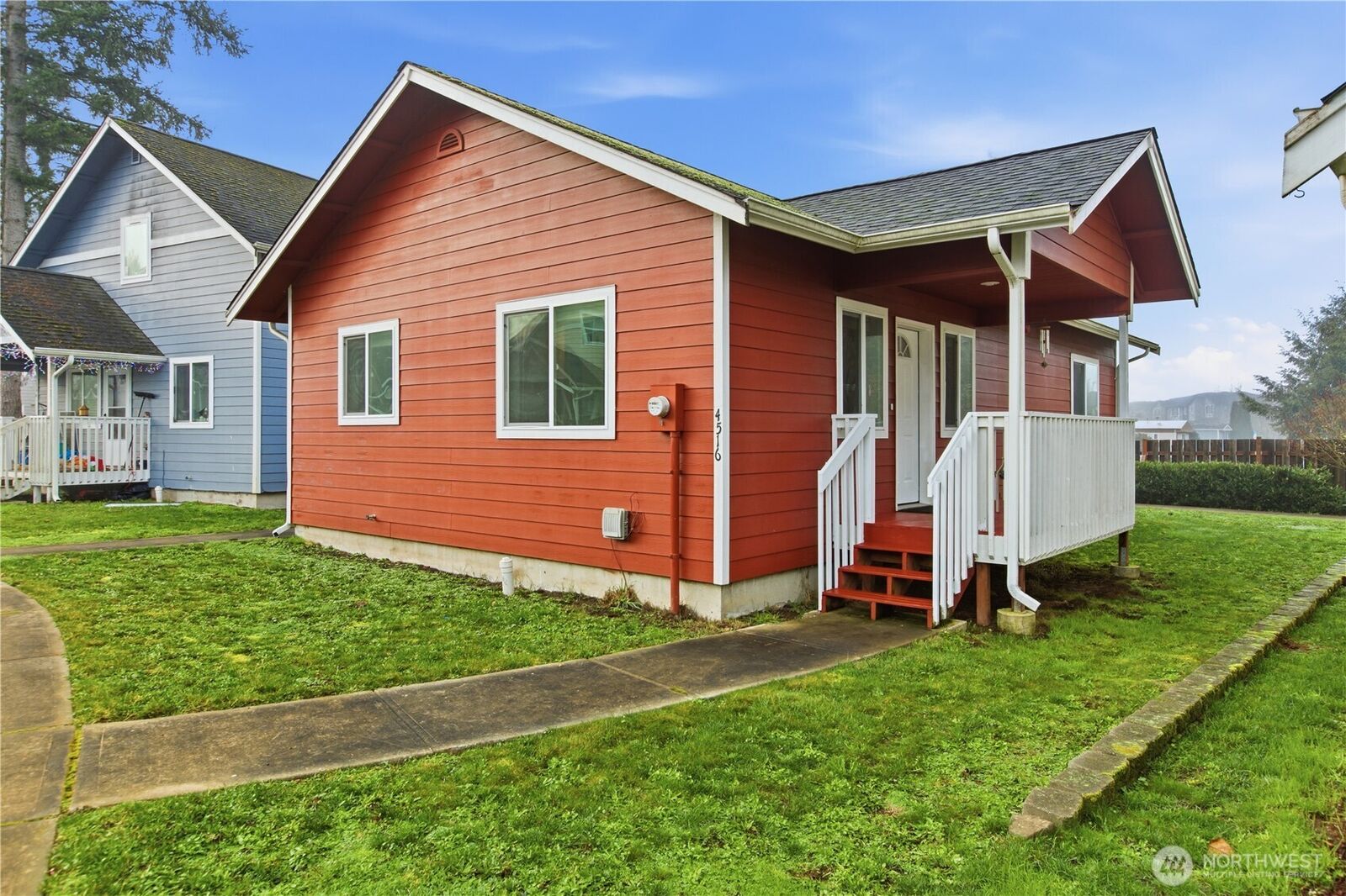 Property Photo:  4516  Mattson Lane SE  WA 98503 
