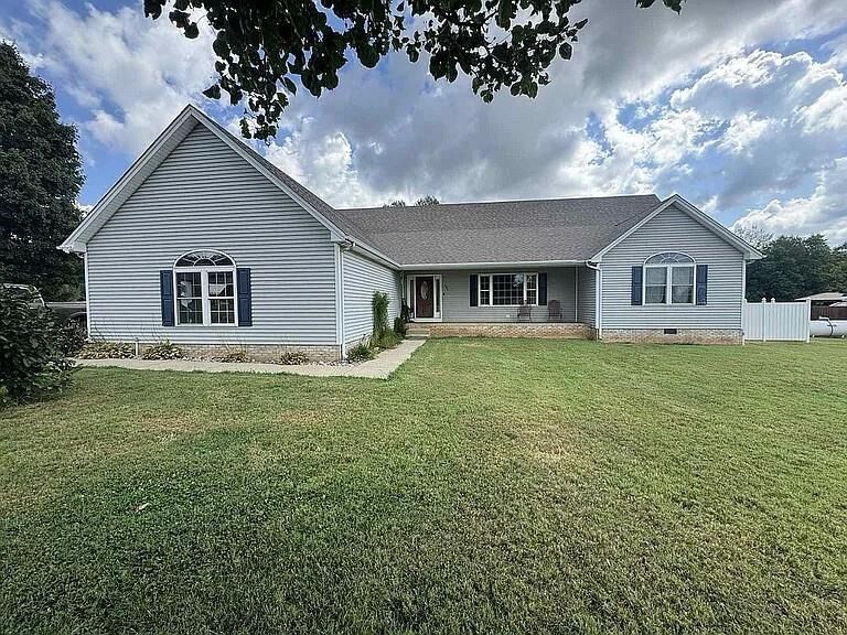 Property Photo:  290 Bob Lewis Road  KY 42141 