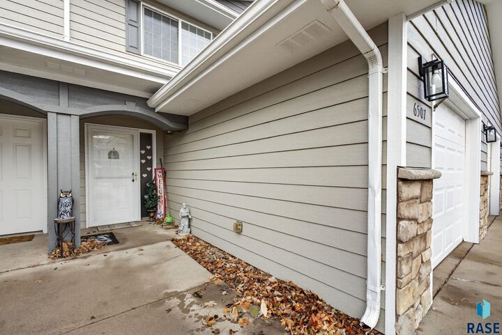 Property Photo:  6507 S Santa Rosa Pl Place  SD 57108 