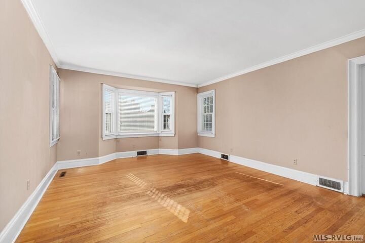 Property Photo:  112 E 7th Street  NC 27870 