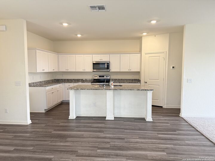 Property Photo:  4913 Jovian  TX 78245 