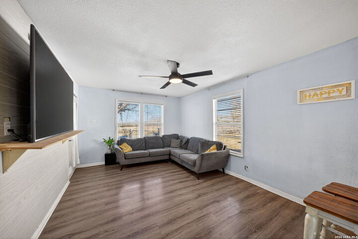 Property Photo:  1518 Logwood  TX 78221 