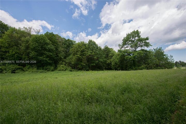 Property Photo:  159 Ave SW 29 St  FL 33185 