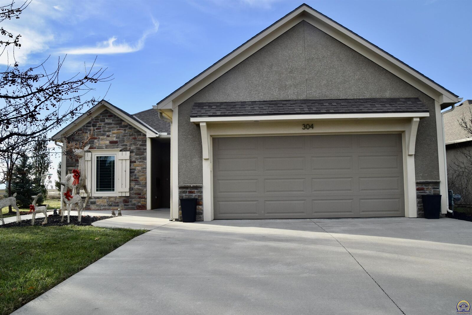 Property Photo:  2250 Lake Pointe Dr Unit #304  KS 66049 