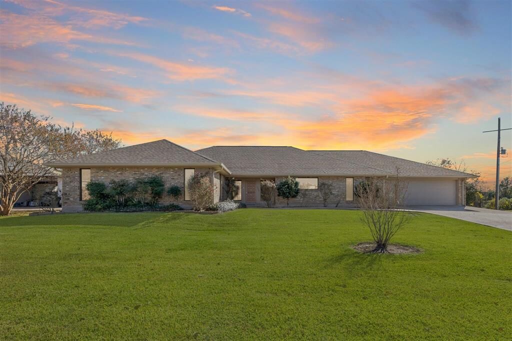 Property Photo: 2405 Barbe Street LA 70601