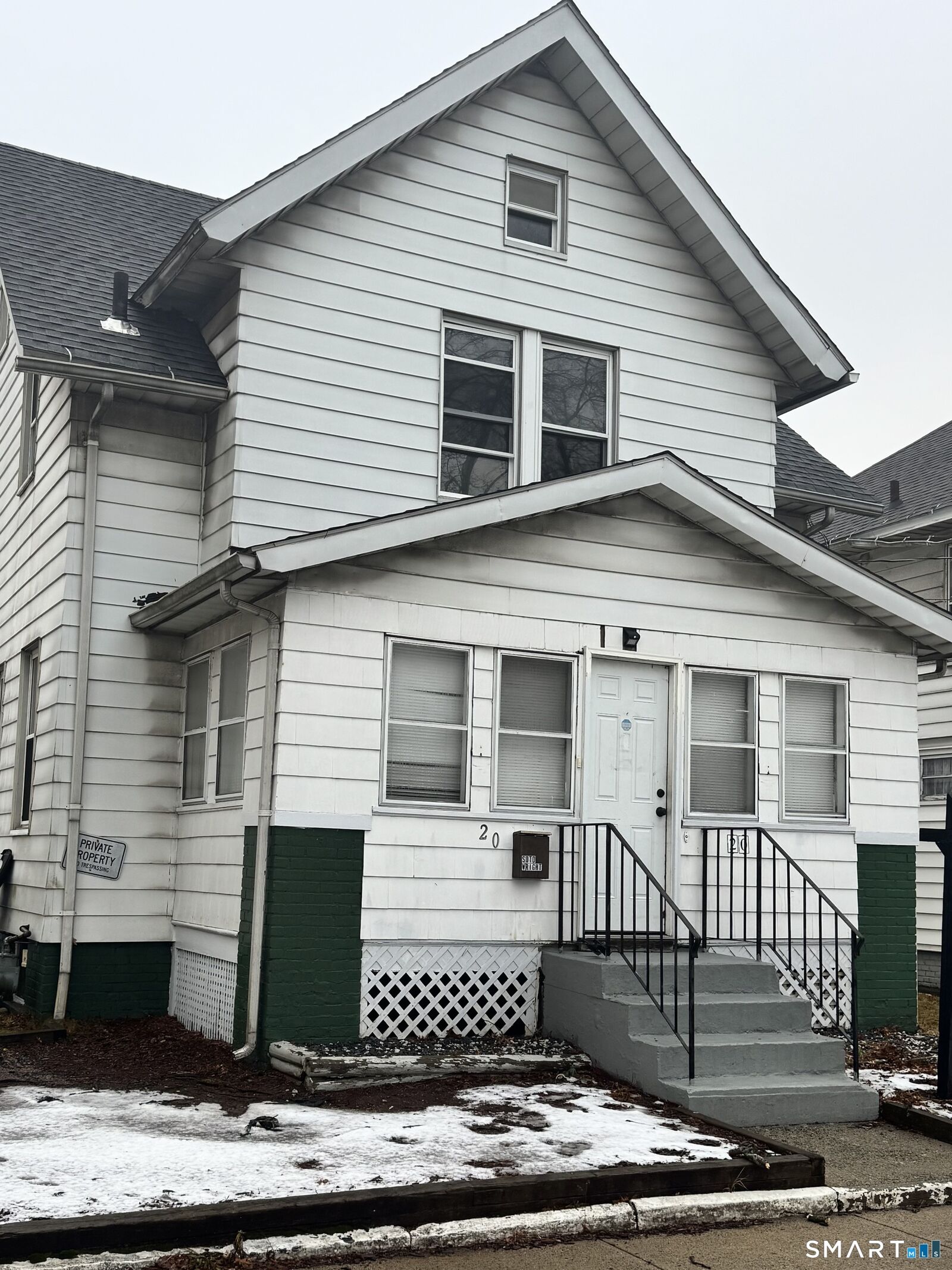 Property Photo:  20 Ashland Place  CT 06513 