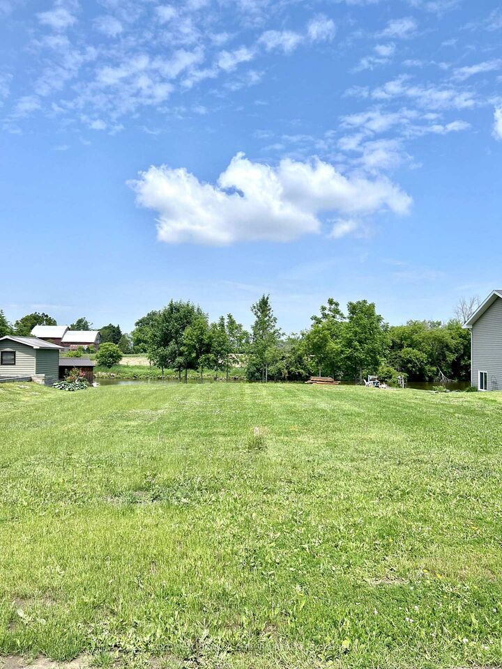 67 Erin Avenue — photo 1