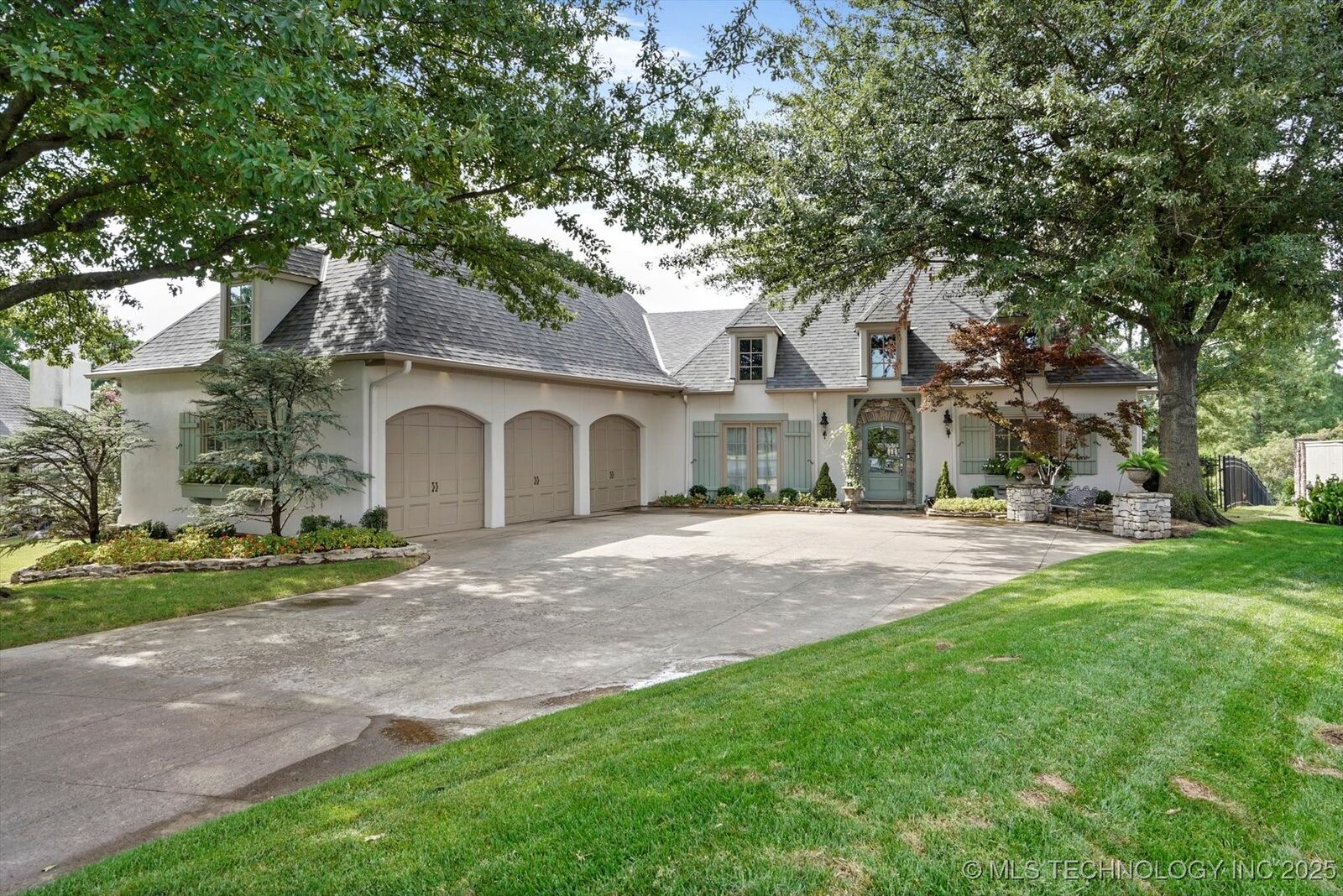 Property Photo: 7919 S 90th OK 74133