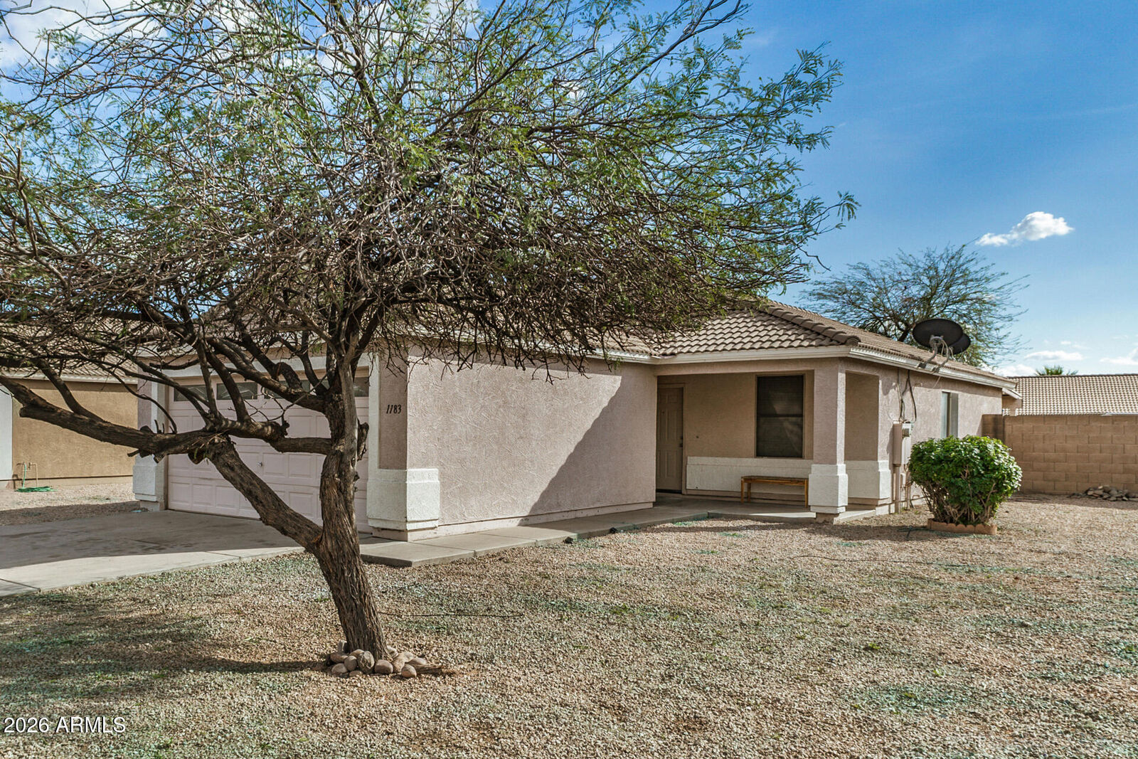 Property Photo: 1183 W Rosal Avenue AZ 85120