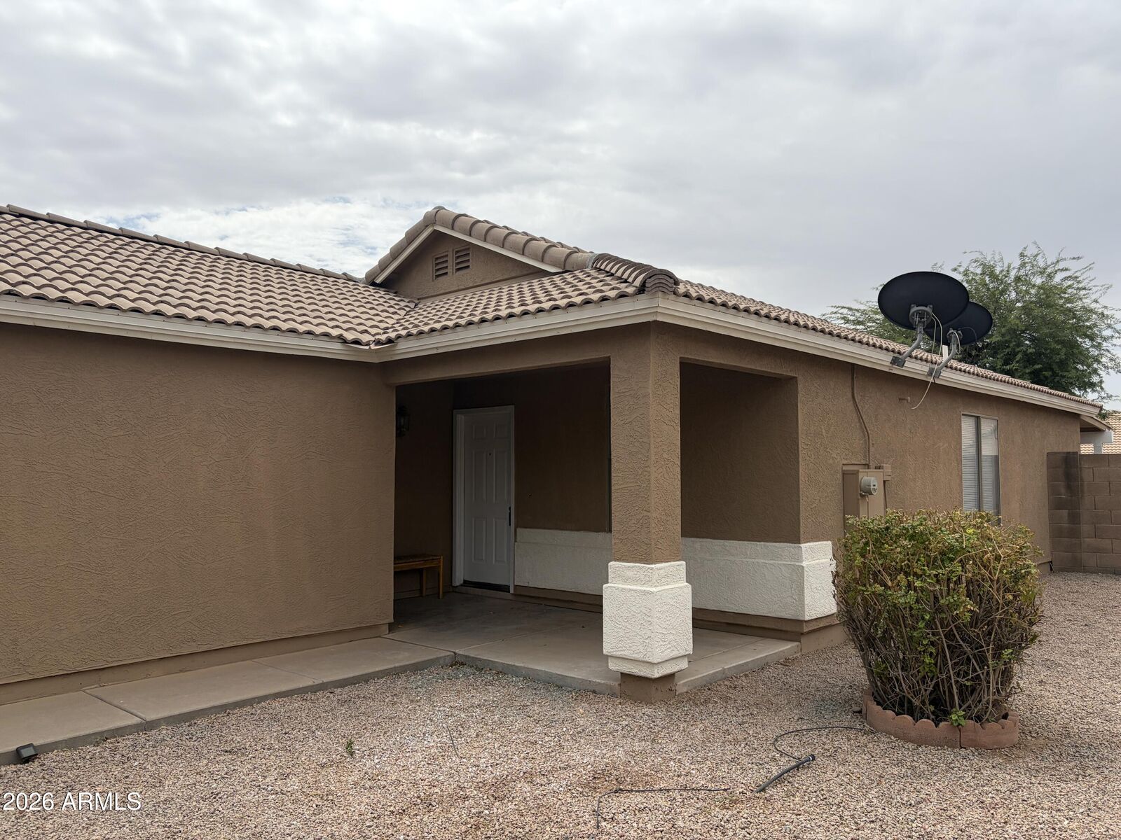 Property Photo:  1183 W Rosal Avenue  AZ 85120 