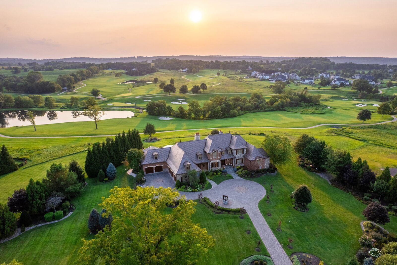 Property Photo: 22665 Creighton Farms Drive VA 20175