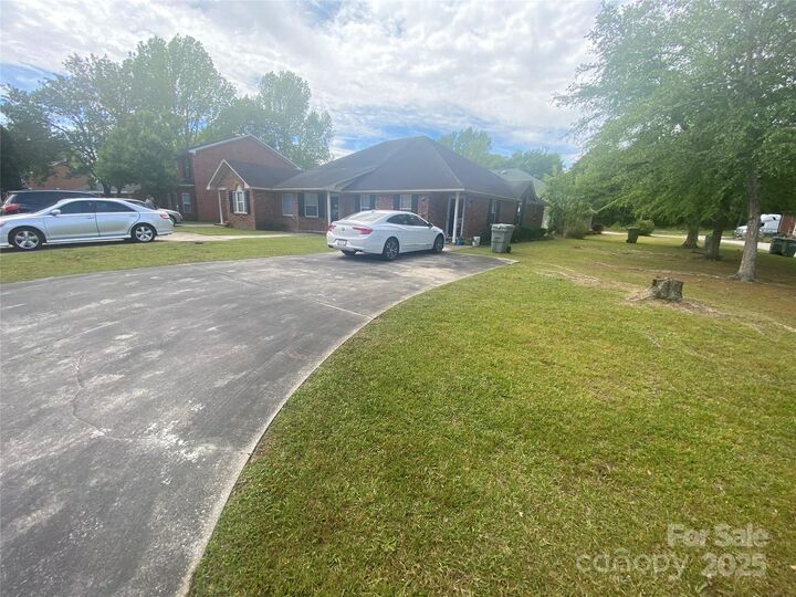 Property Photo:  811 Jessamine Trail 29  SC 29150 