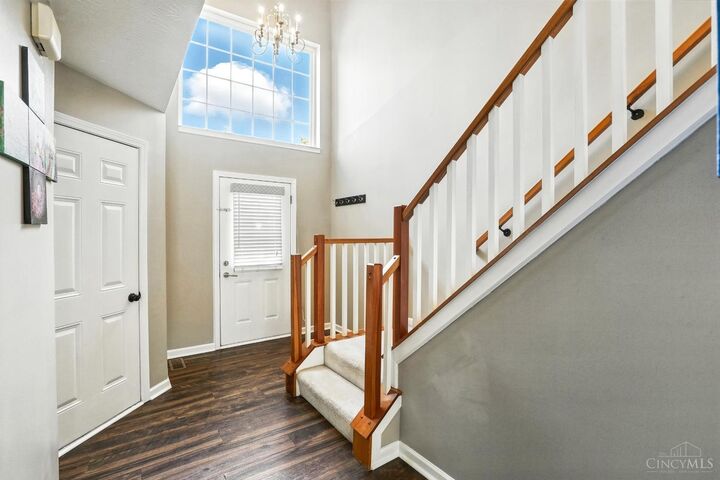 Property Photo:  4465 Black Oak Lane  OH 45040 