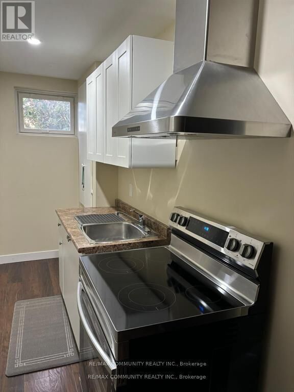 Property Photo: 1157 Ravenscroft Road Basmt ON L1T 0J1