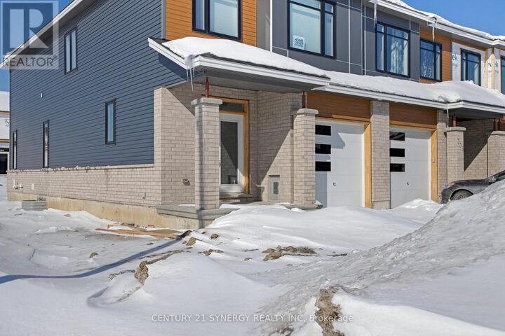 Property Photo:  708 Southeast Taliesin Crescent  ON K2S 2K6 