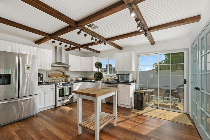 Property Photo:  52790 Avenida Obregon  CA 92253 