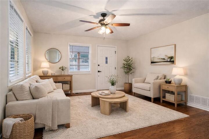 Property Photo: 2811 Hill Circle GA 30019