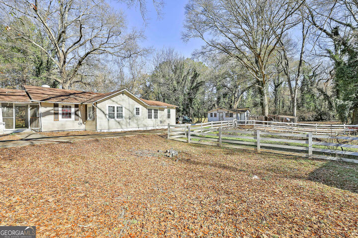 Property Photo:  66 Howell Drive SW  GA 30331 