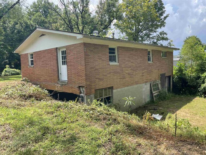 Property Photo:  2104 Tick Ridge Rd.  KY 42348 