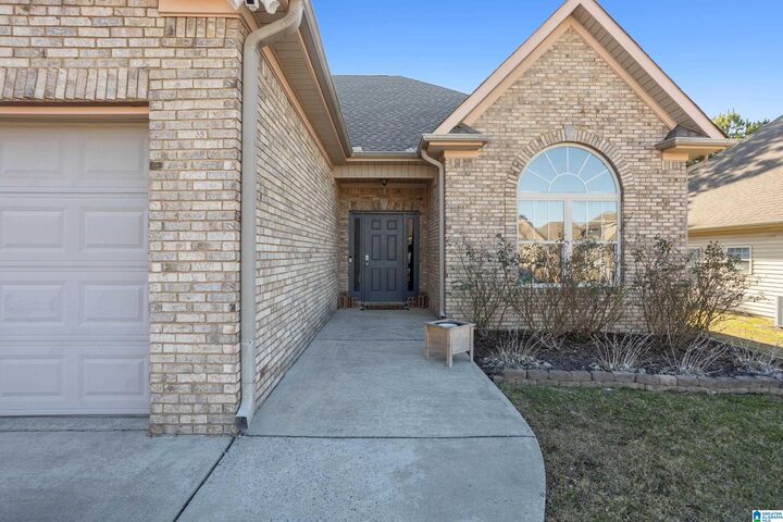 Property Photo:  2053 Highview Way  AL 35040 