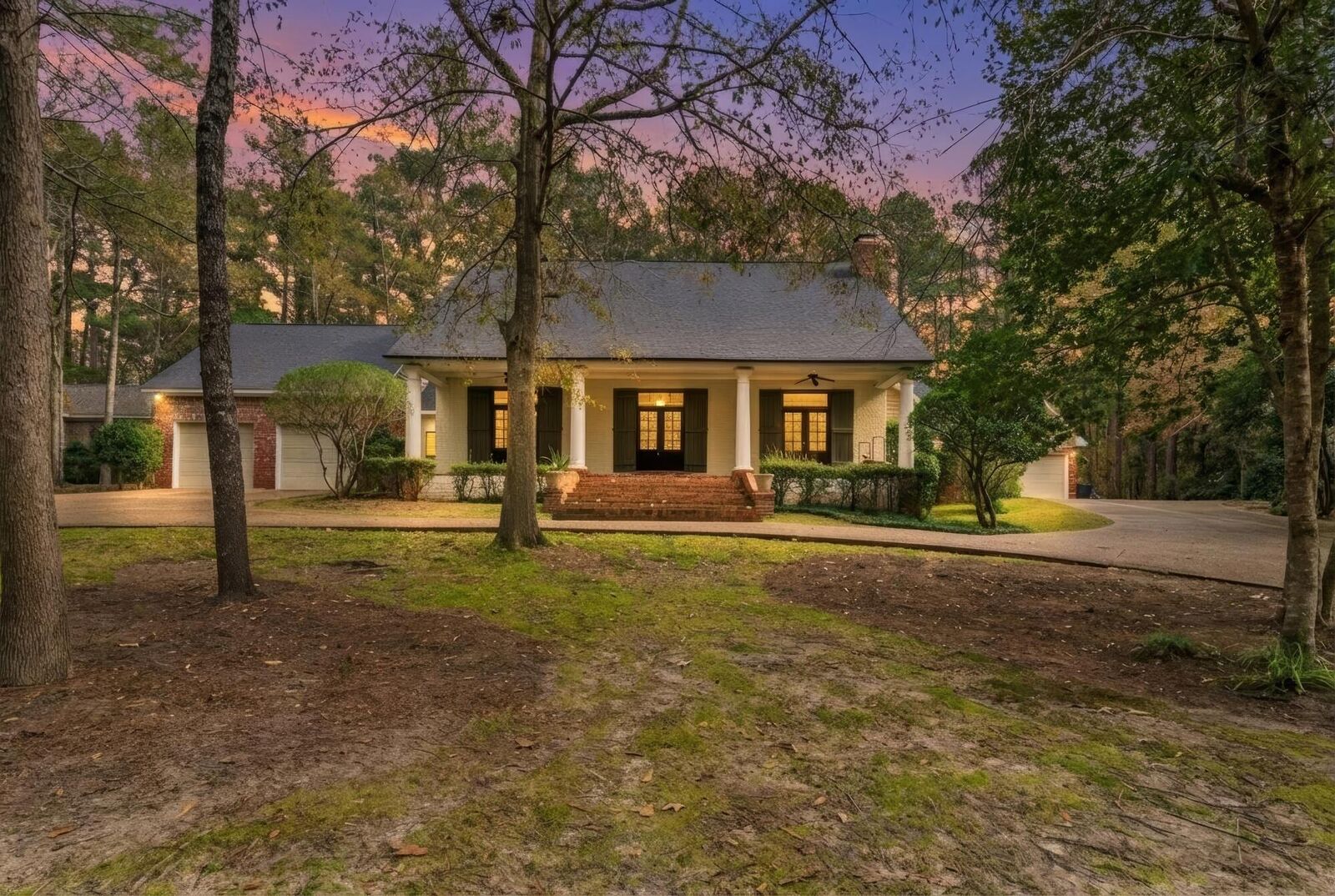 Property Photo:  4 Bocage  MS 39402 
