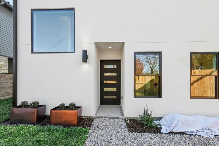 Property Photo:  1222 Wycliffe Drive  TX 77043 