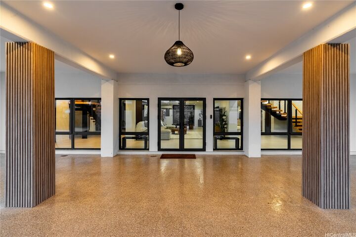 Property Photo:  125 N Kalaheo Avenue  HI 96734 