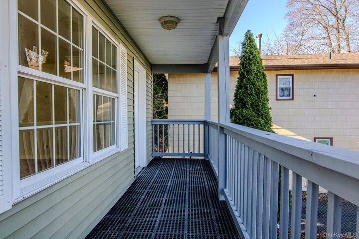 Property Photo:  9 Simenovsky Drive  NY 10927 