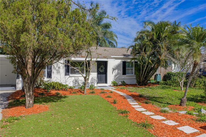 Property Photo:  4105 W Bay Villa Avenue  FL 33611 