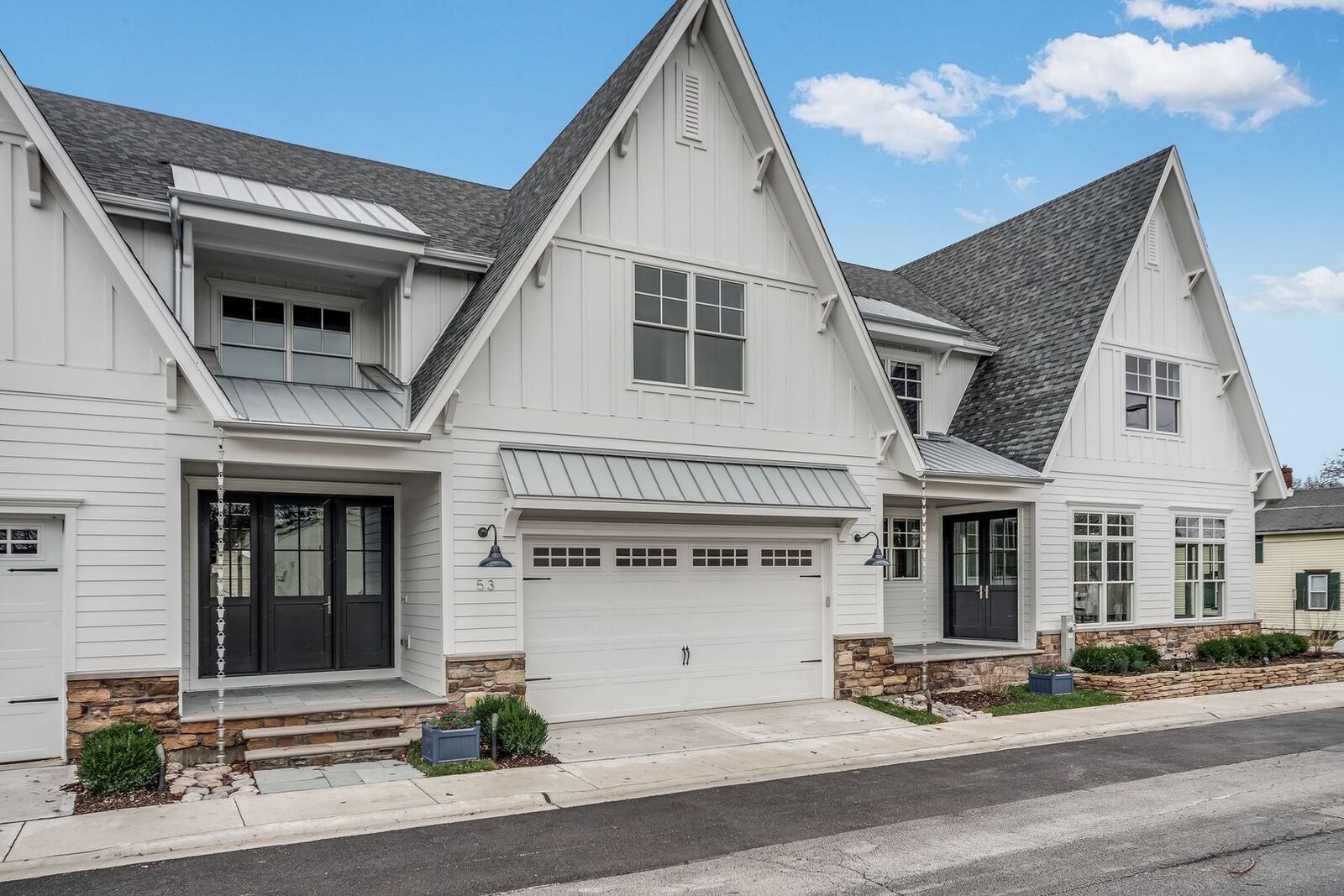 Property Photo: 51 Kaffel Court IL 60423