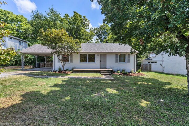 Property Photo:  3120 Southlake Dr  TN 37211 