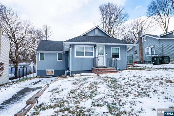 Property Photo:  9 Prospect Avenue  NJ 07828 