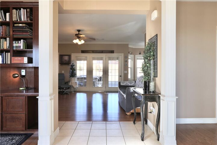 Property Photo:  810 Brookside Court  AR 72758 