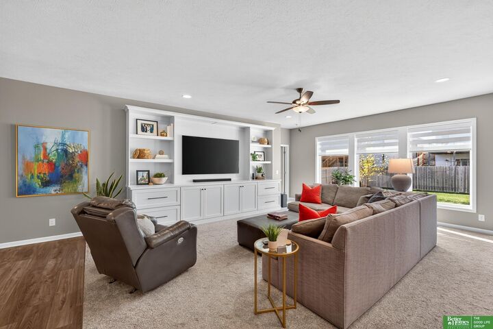 Property Photo: 5014 N 209 Street NE 68022