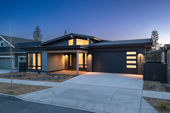 Property Photo: 3027 NW Polarstar Avenue Lot 38 OR 97703