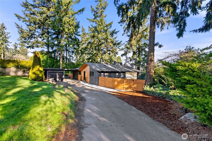 Property Photo:  508 S 145th St  WA 98168 
